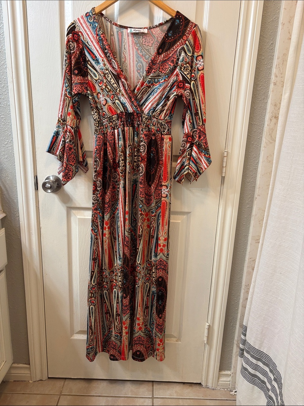 Lapogee Boho V-Neck Long Sleeve Paisley Maxi Dress Large